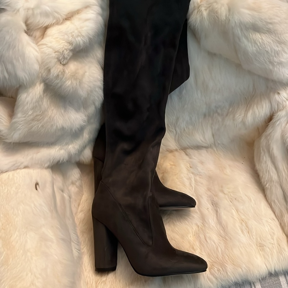 Over the knee green olive boots - Picture 2 of 4
